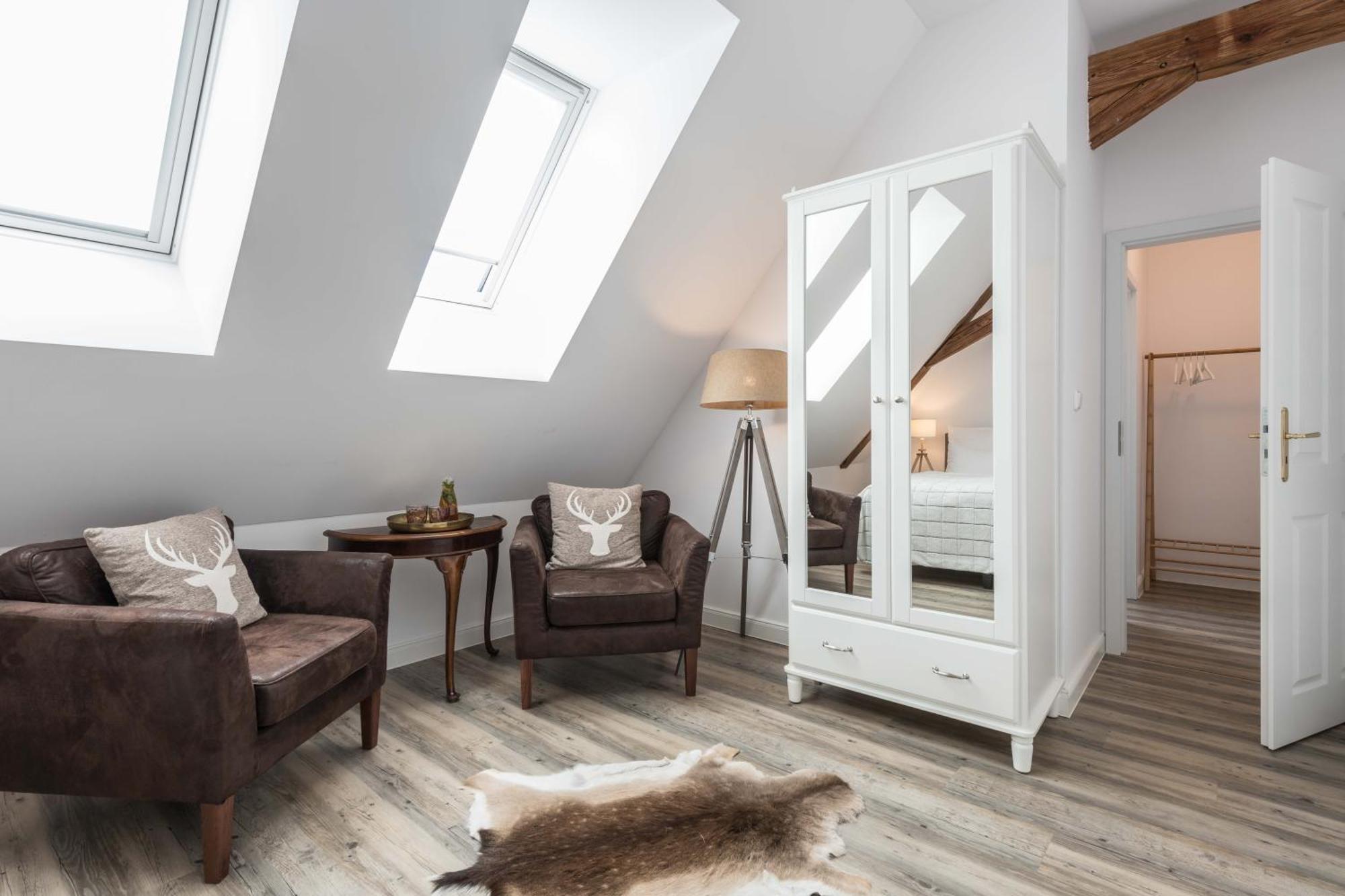 Na Kmine Hotell Obristvi Exteriör bild
