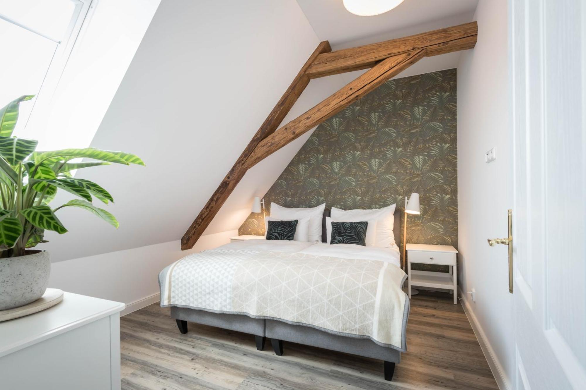 Na Kmine Hotell Obristvi Exteriör bild